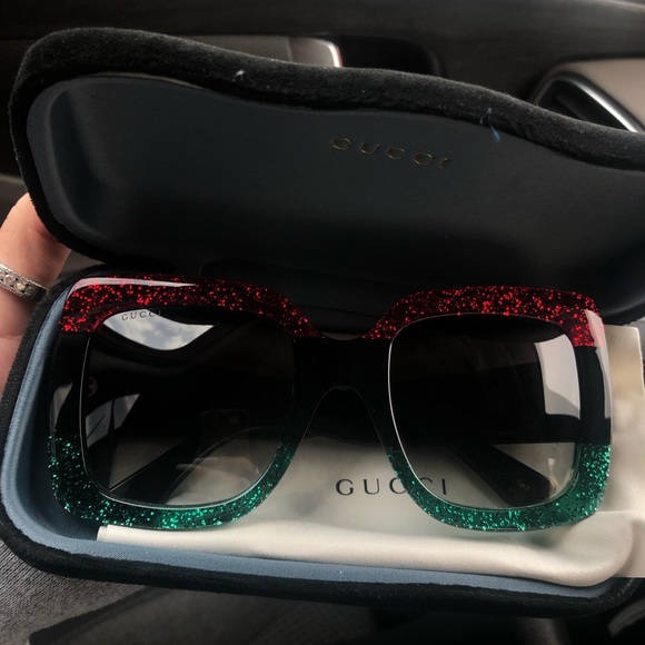 Gucci Sunglasses - Picture 4 of 6